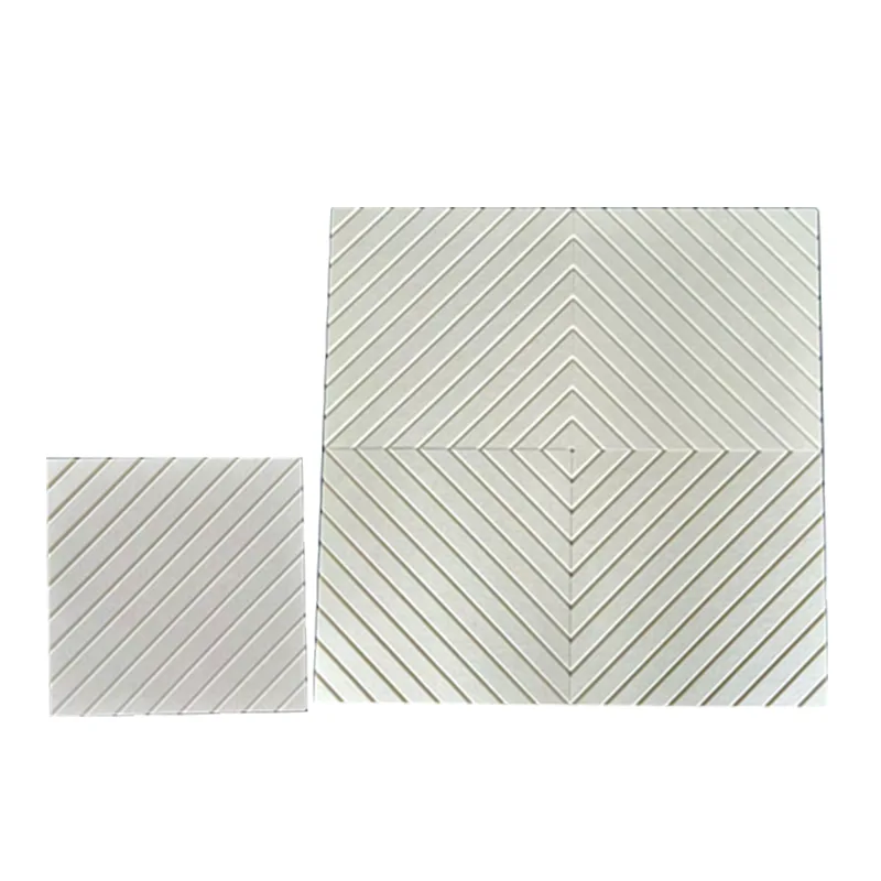 Beige Akustikplatte aus PET-Filz mit V-Schnitt